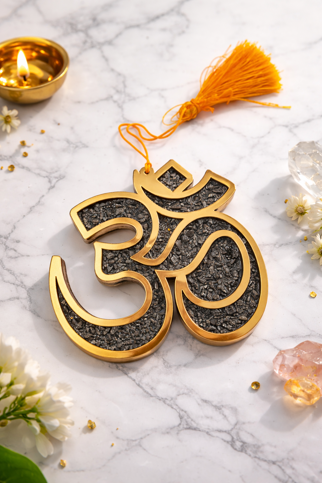 Pyrite Om hanging